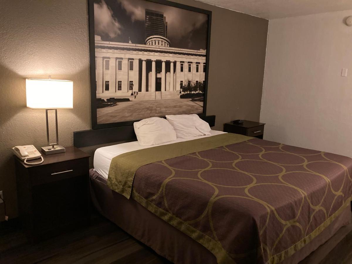 Super 8 By Wyndham Millbury/Toledo Hotel Exterior photo